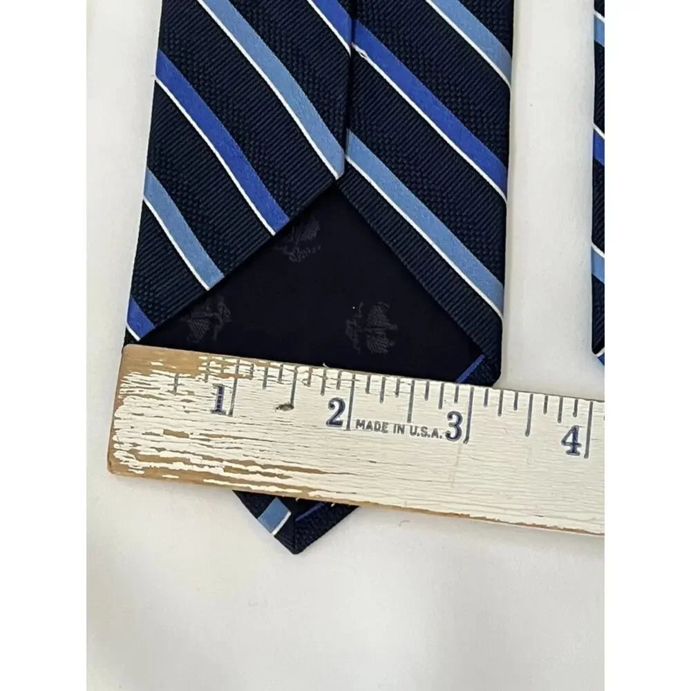 Brooks Brothers Makers & Merchants Men's Silk Neck Tie 57
